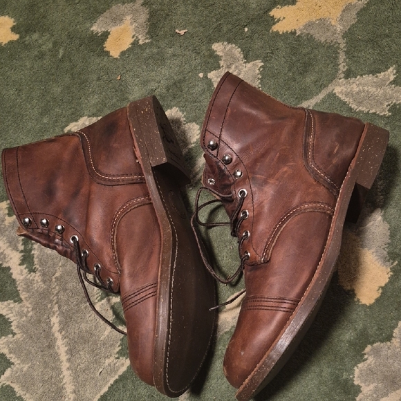 Red Wing Shoes Dark Brown Leather Boots - Picture 8 of 15
